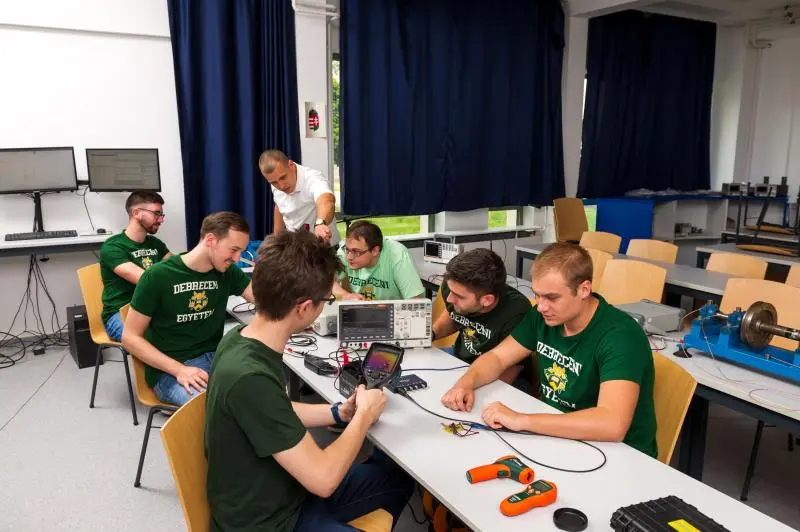 G&eacute;p&eacute;szeti Diagnosztika Laborat&oacute;rium